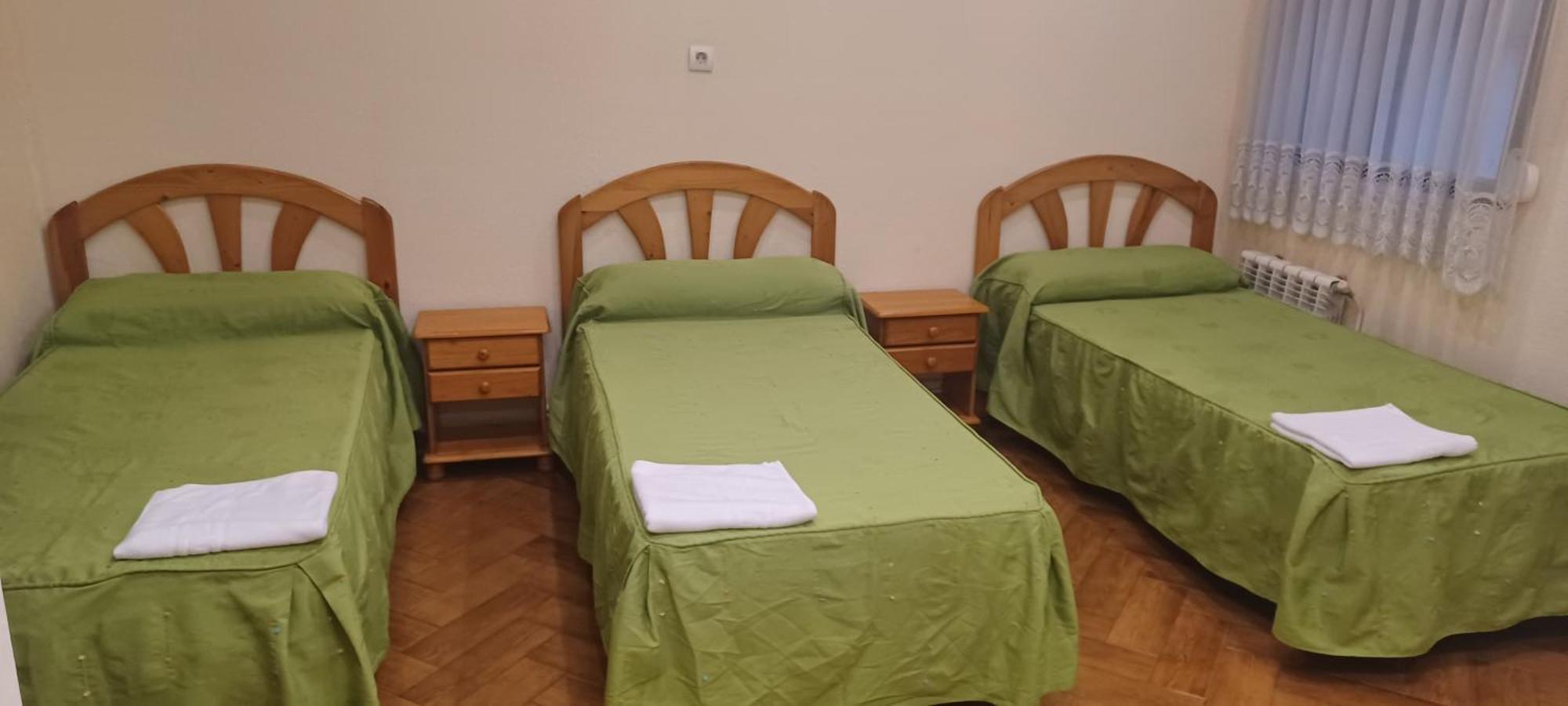 Hostal Pacios Madrid Luaran gambar