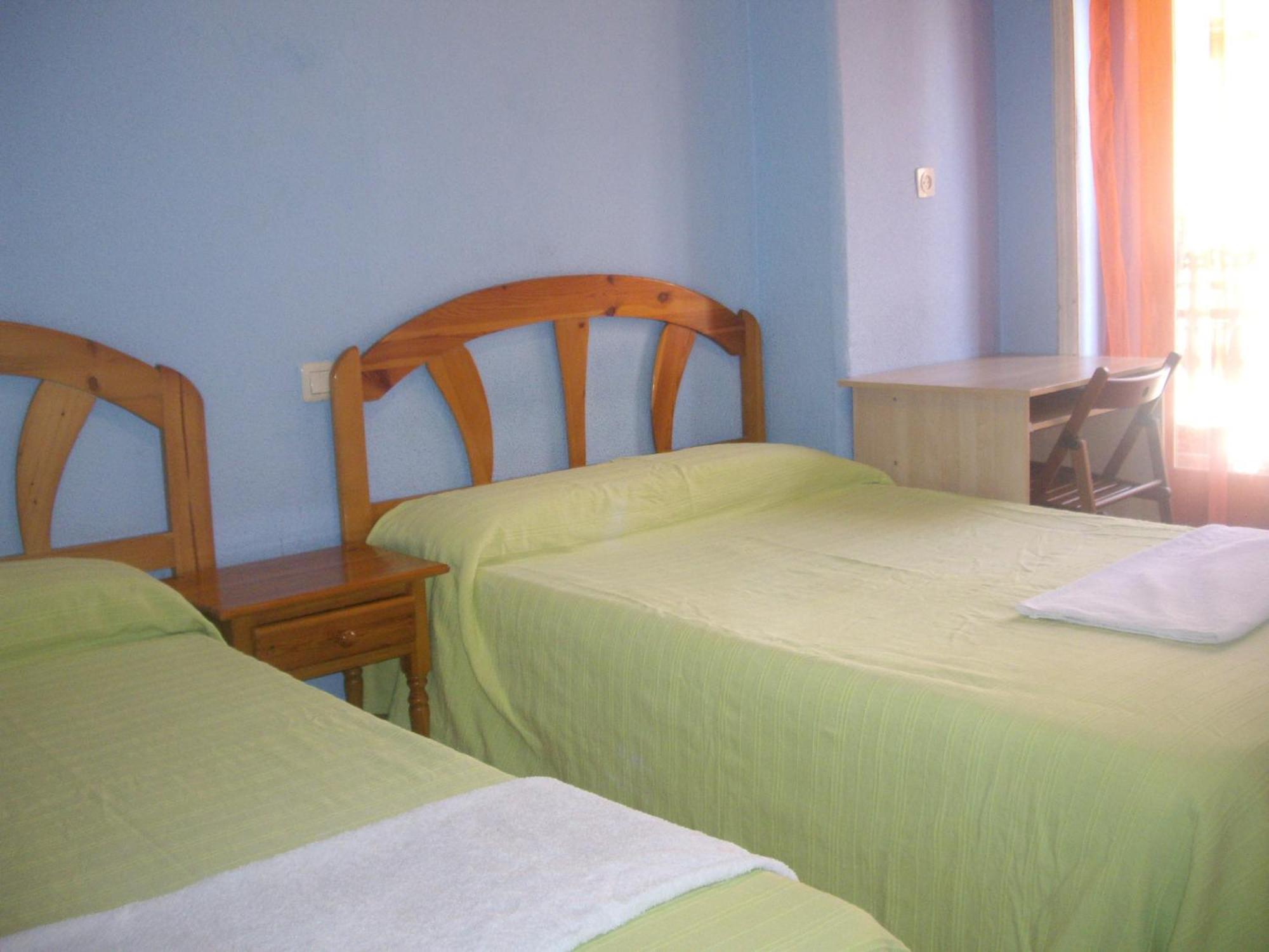 Hostal Pacios Madrid Luaran gambar